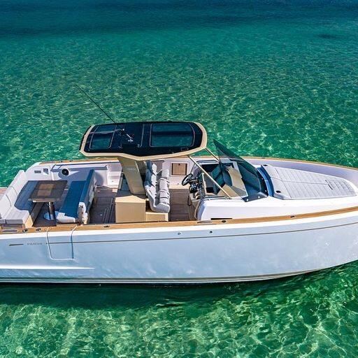 Pardo 40 luxury cruiser seen from above cruising through turquoise water